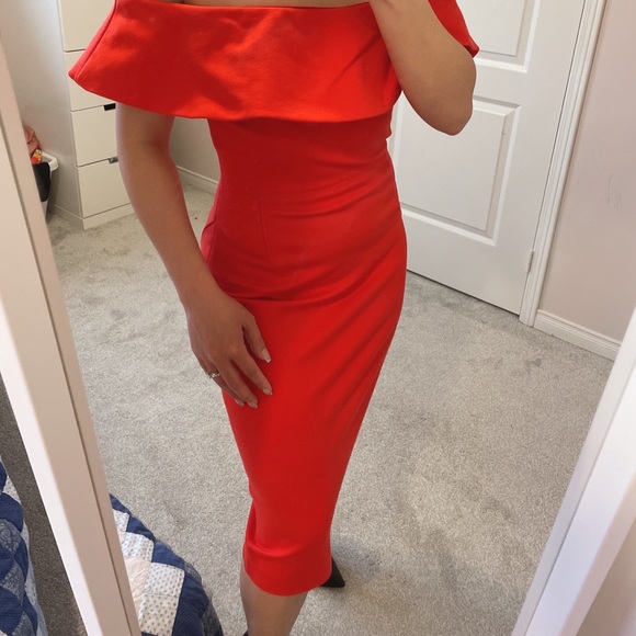 Babaton Bodycon Dress size 2 Red Colour// New-Tag removed - Picture 2 of 6